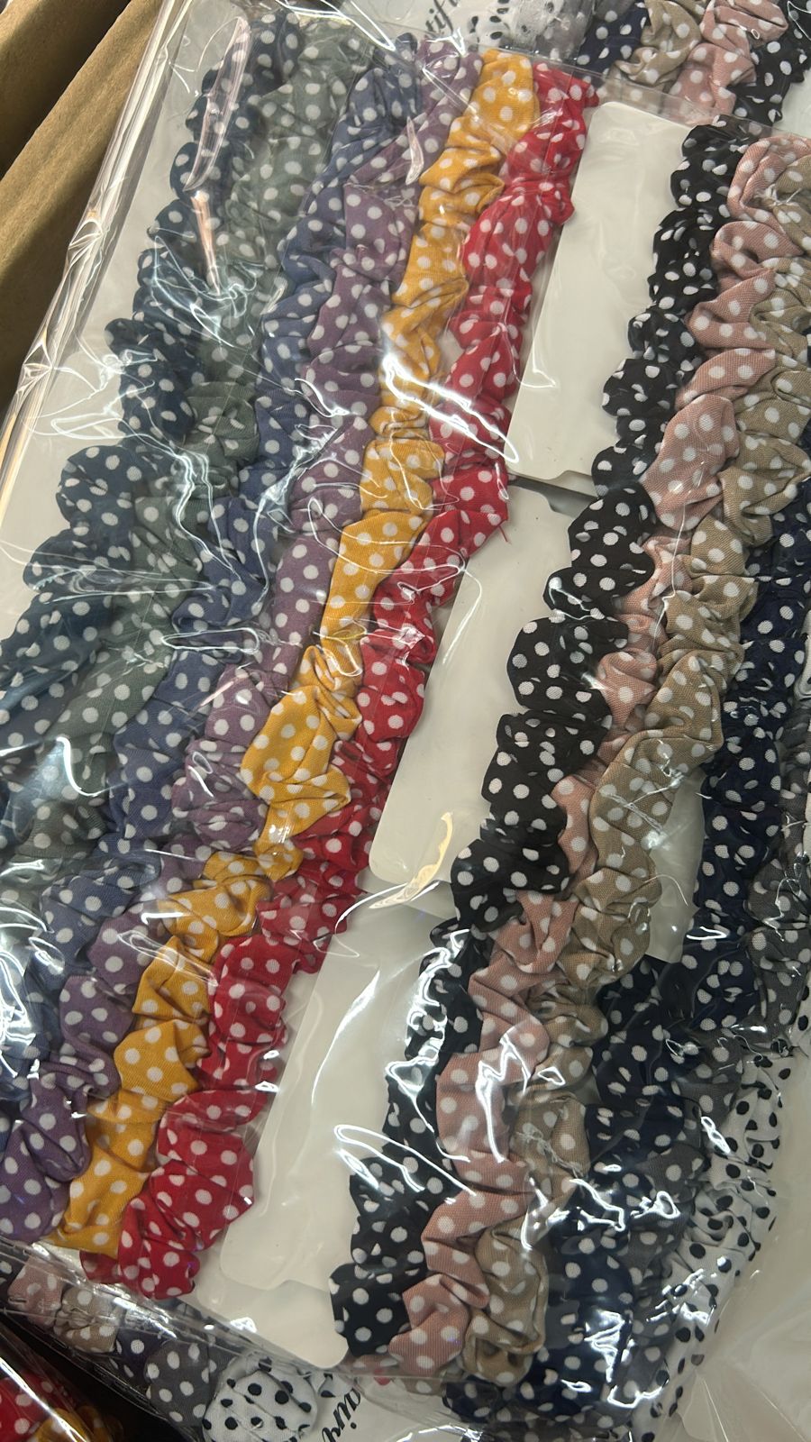 Scrunchie Slim de Poá (12 cartelas com 6 peças cada)