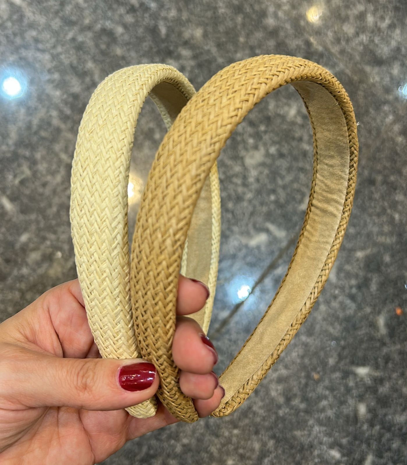 Tiara confort palhinha (12 peças 6 de cada cor)