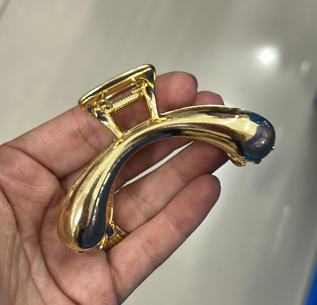 Pregadeira m metal arco ponta gota (12 peças 10 douradas e 2 pratas)