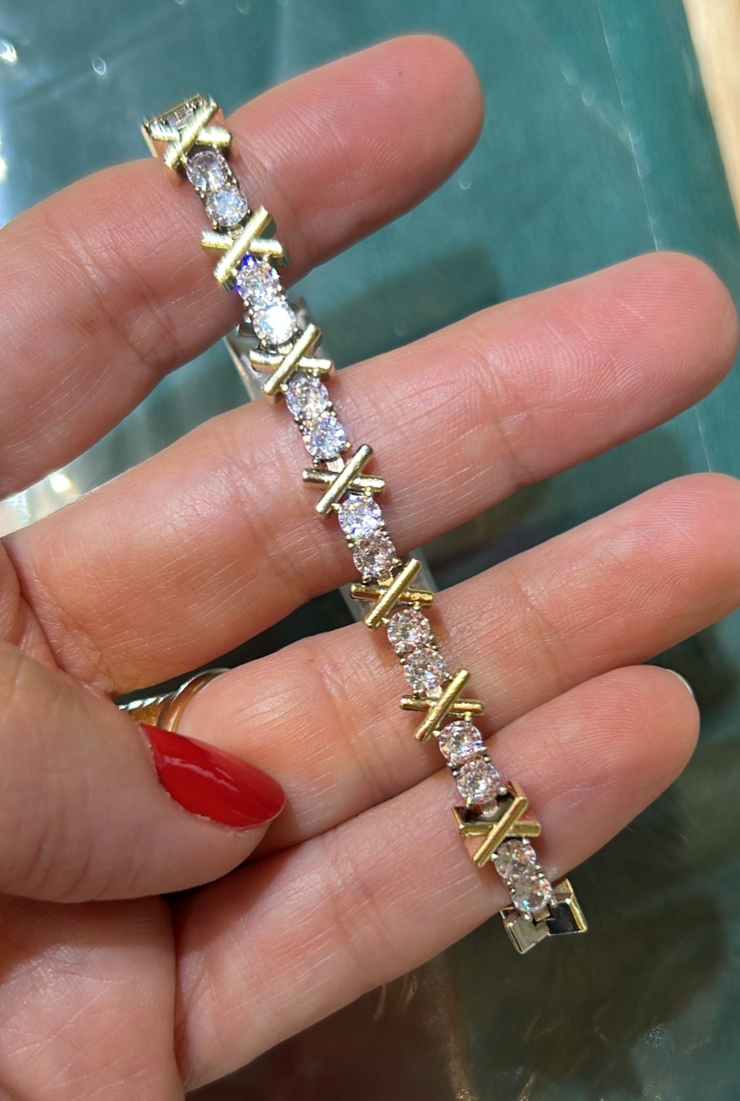 Pulseira dois banhos pedras e X grande fecho gaveta (6 peças semijoia - 2 milésimos)