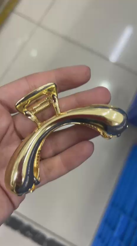 Pregadeira m metal arco ponta gota (12 peças 10 douradas e 2 pratas)