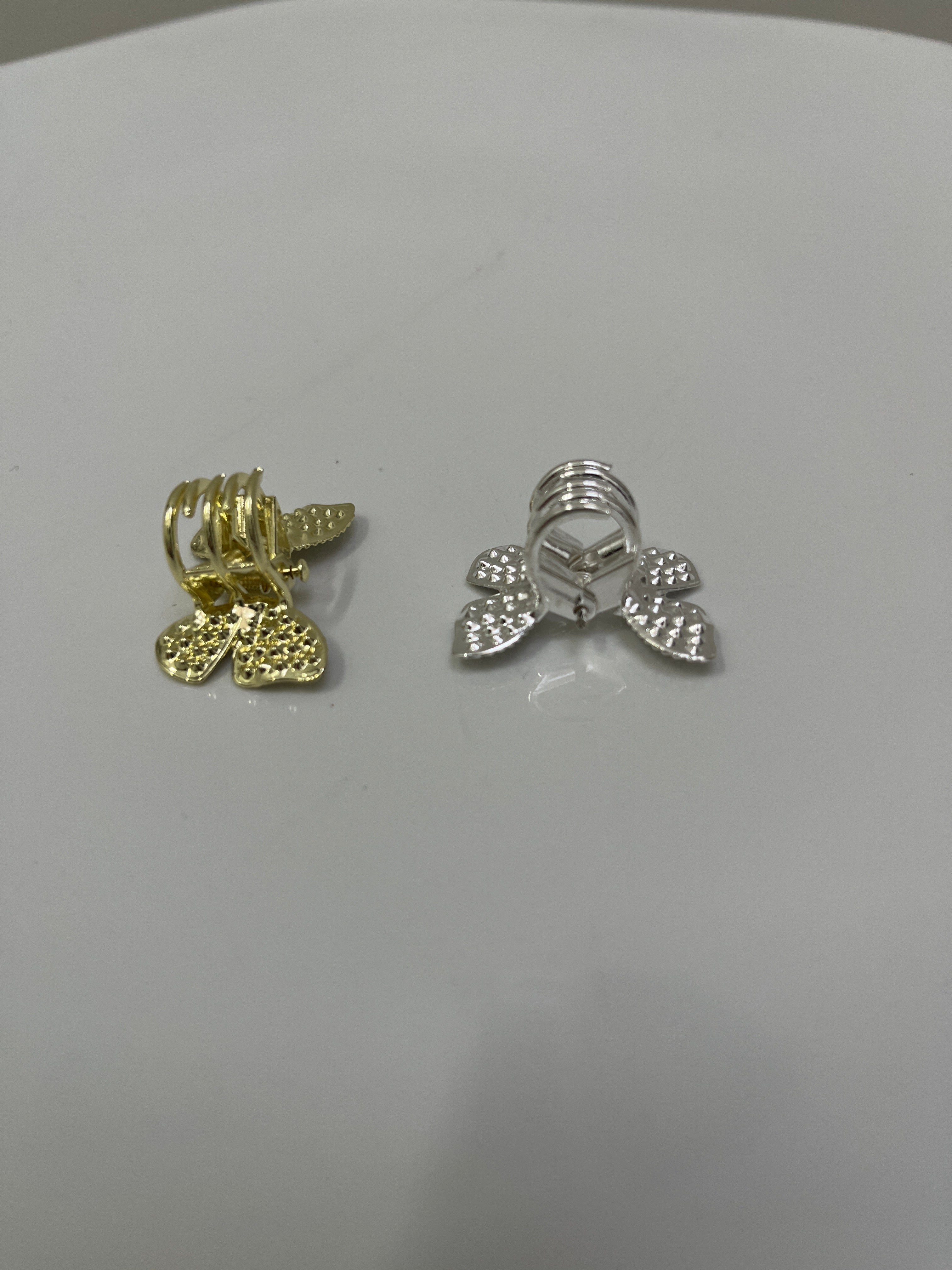 Piranha Metal PP Borboleta Cravejada (12 peças 8 douradas e 4 pratas)