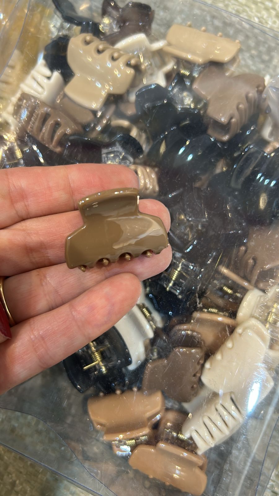 Pregadeira pp acetato tons marrom (60 peças)
