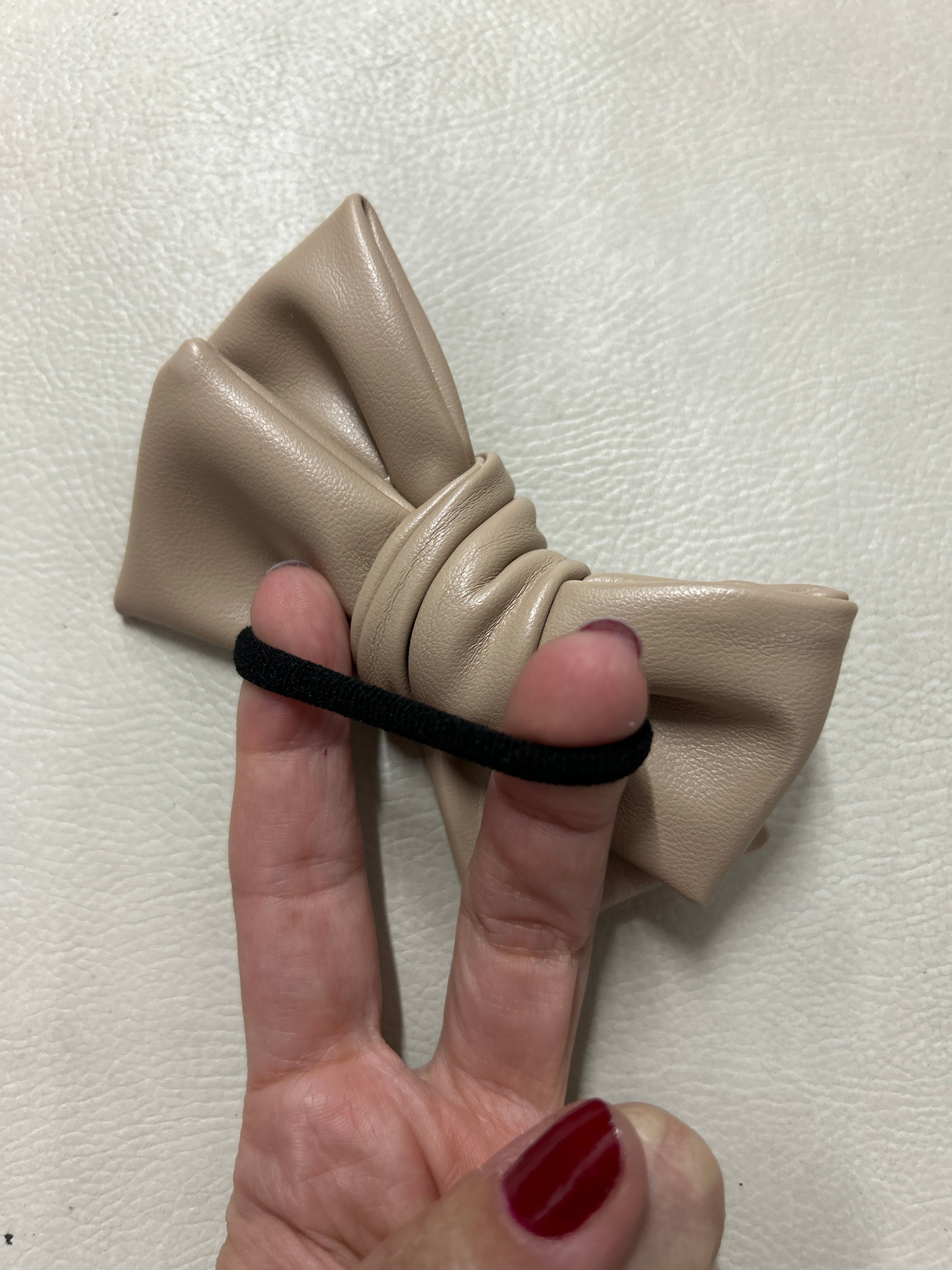 Xuxinha Laço Courino - Bege (unidade)