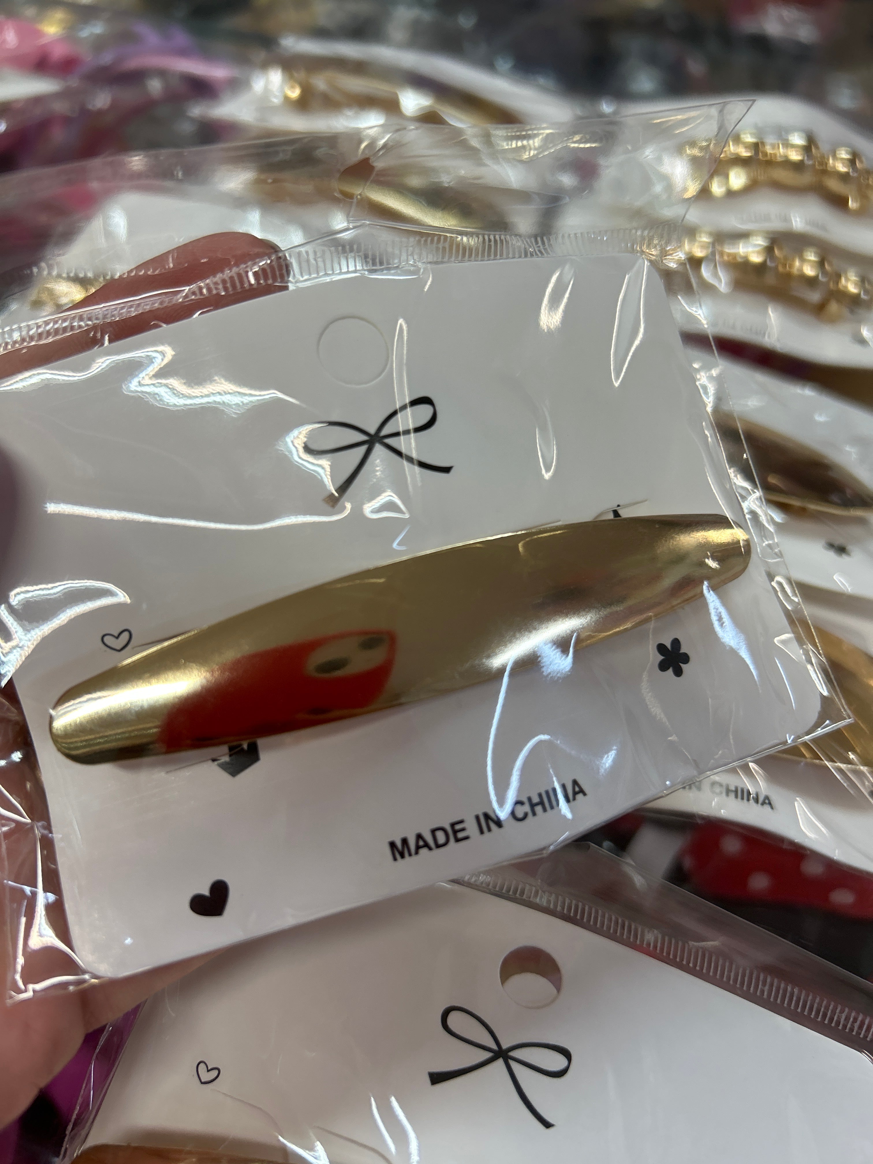 Presilha Francesa Dourada Formas Variadas TIPO 2 (12 peças 2 formas de cada)