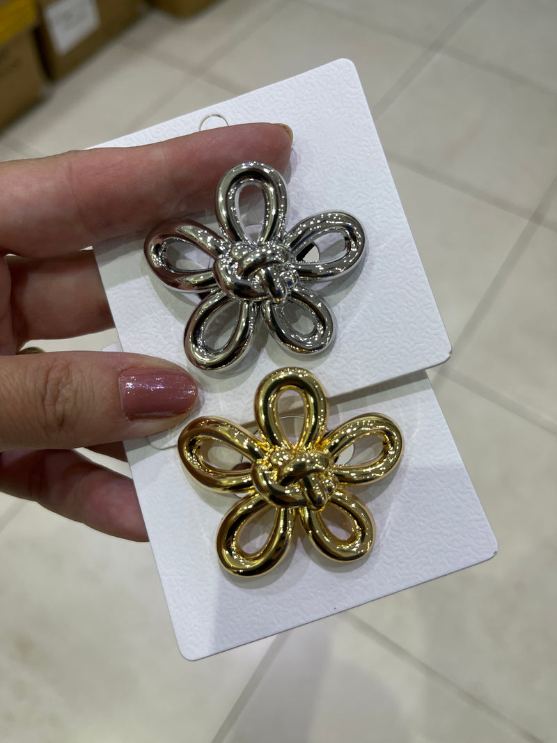 Xuxinha metal P flor nó (12 peças 10 dourada 2 prata)