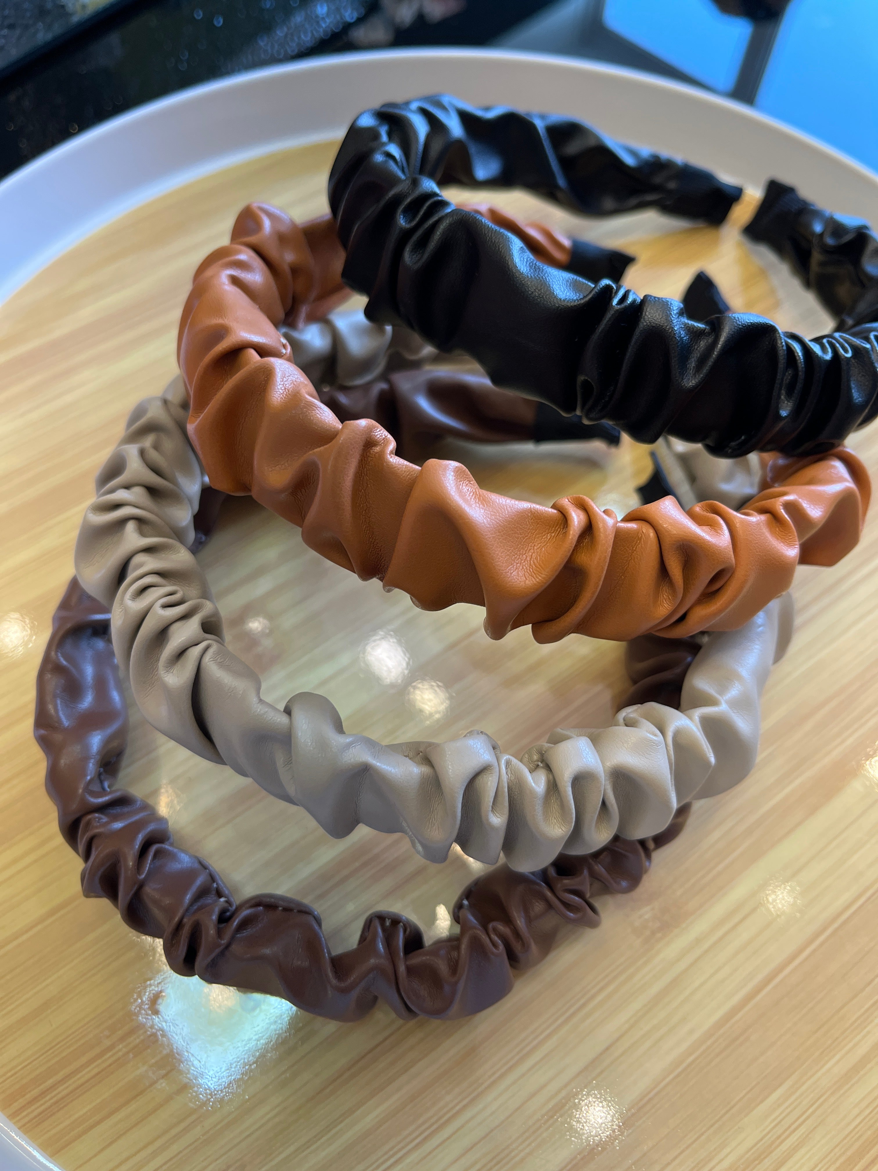 Tiara courino franzido (12 peças cores variadas)