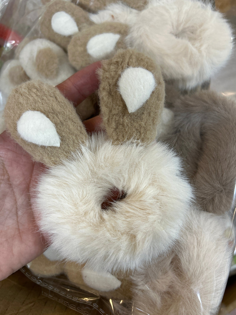 Scrunchie Pelúcia Orelhinhas Comprida (12 peças 4 de cada cor)