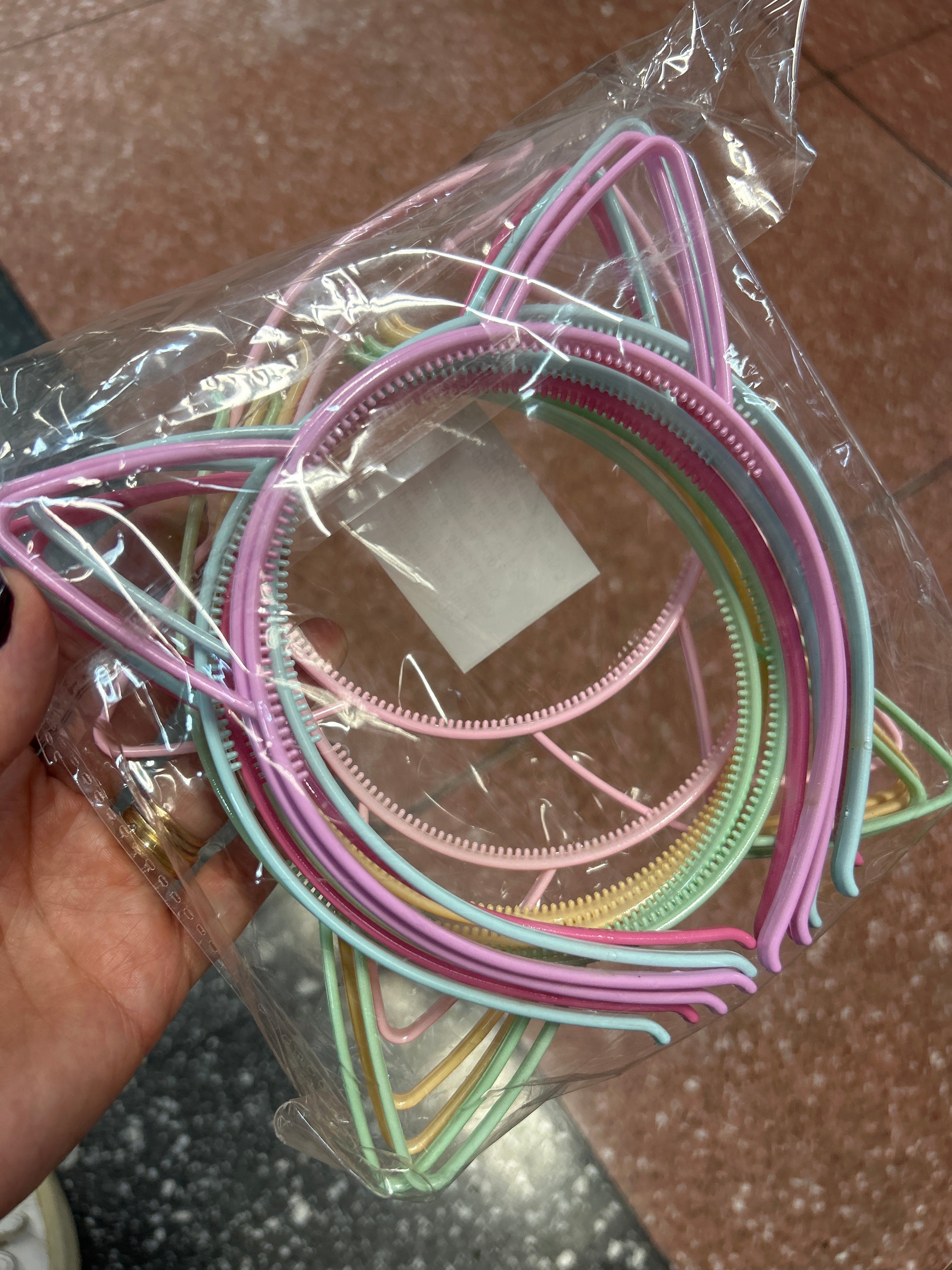 Tiara Infantil com dentinho Orelha Gatinha (12 peças cores variadas)