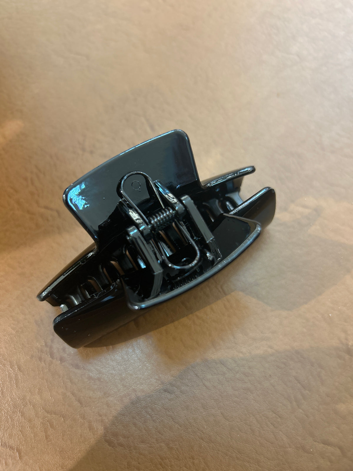 Pregadeira g silicone preta mola reforçada retangular liso (12 peças)