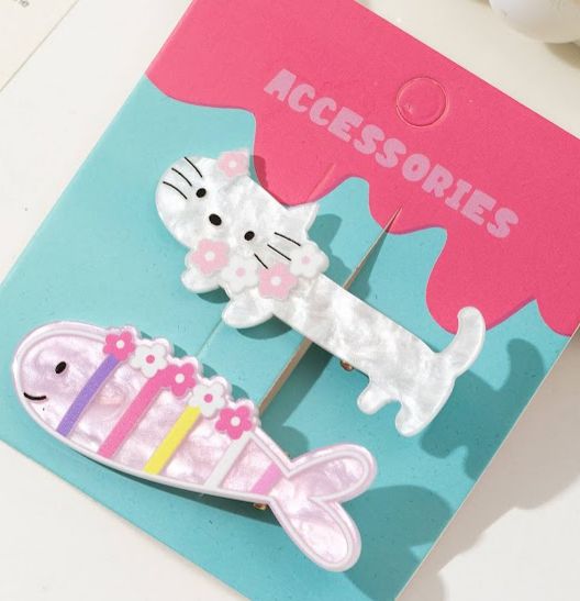Hair Clip Infantil base metal com aplique em Acetato Gato e Peixe (12 cartelas com 2 peças cada)