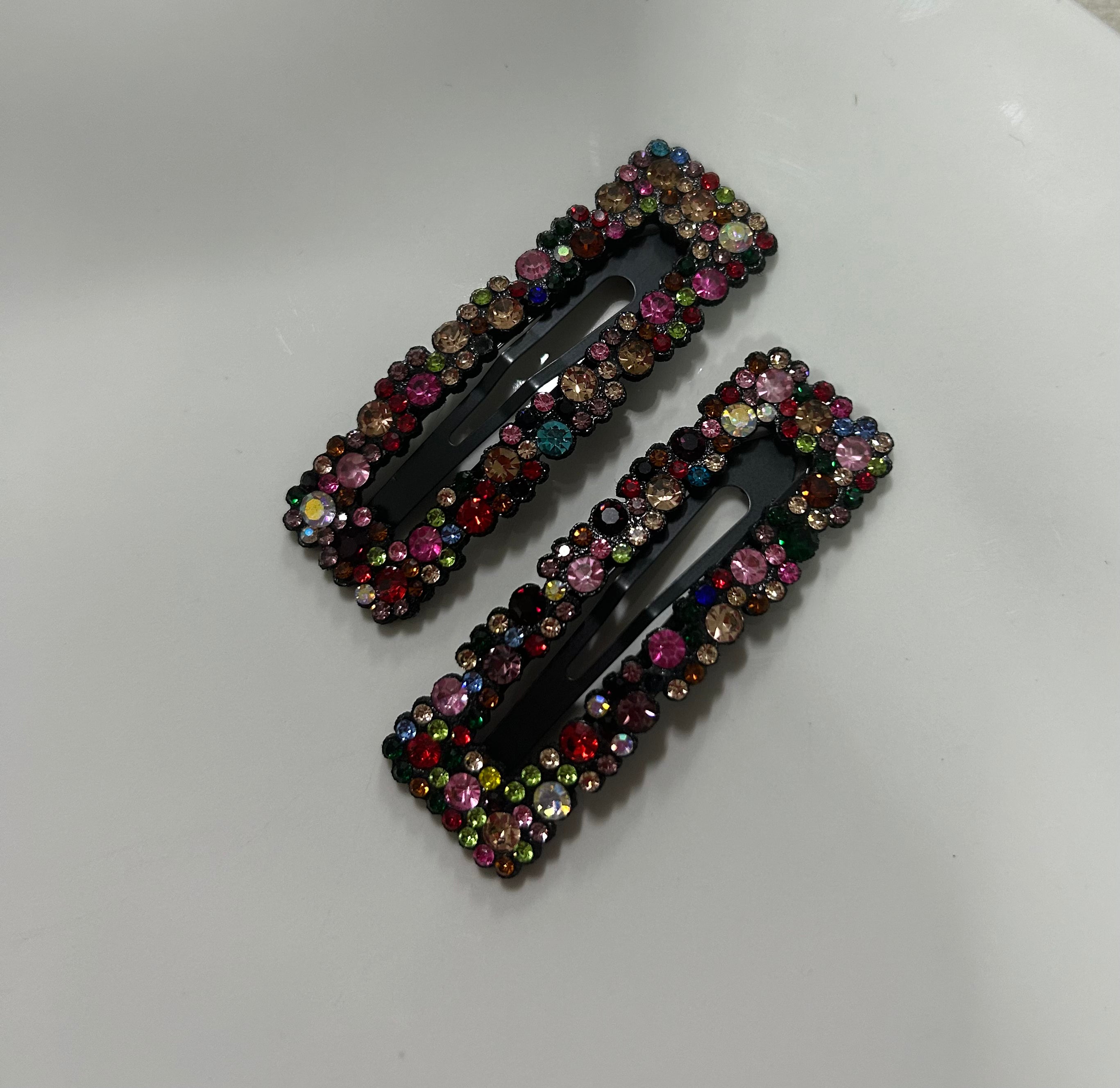 Tic tac Adulto Pequeno com Retangular Vazado com pedras coloridas (10 peças)
