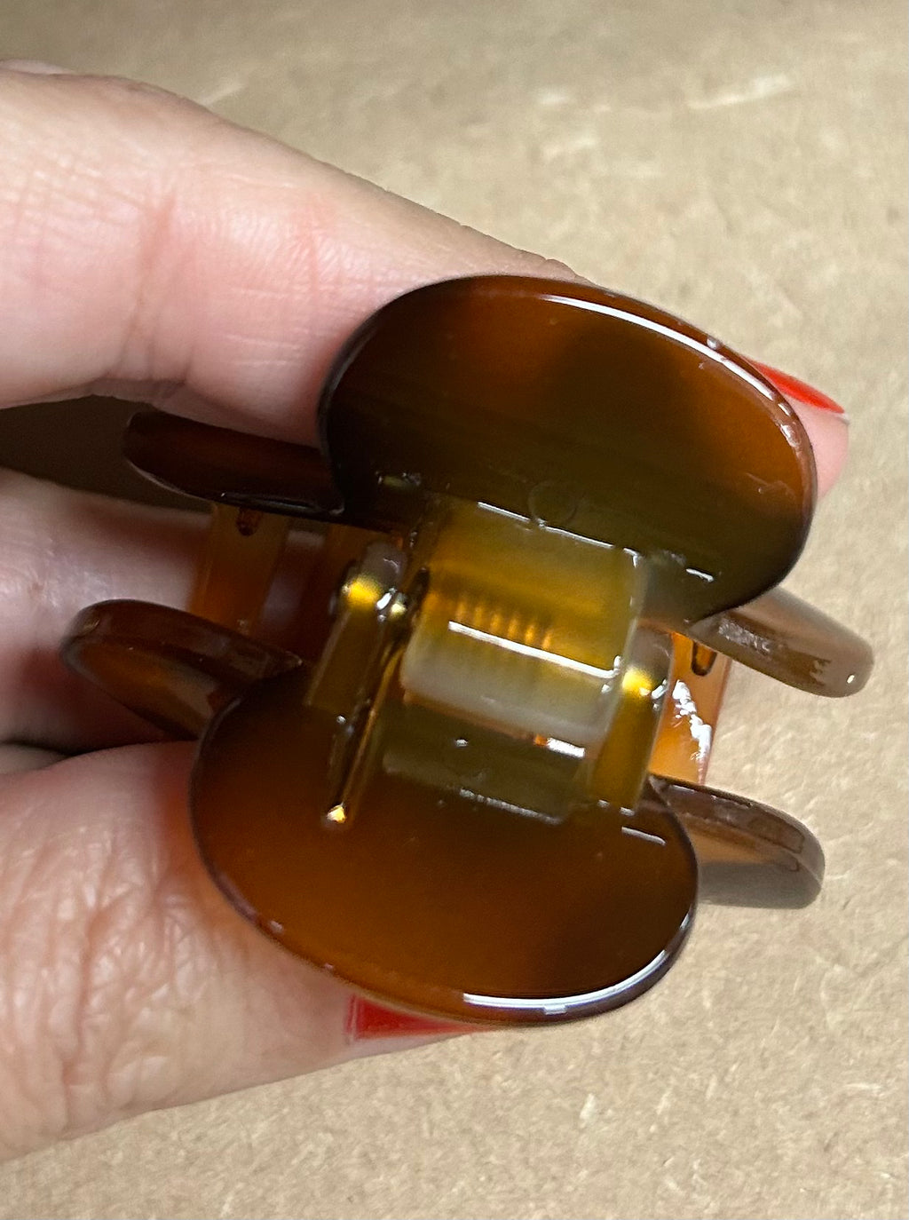Pregadeira p nylon mola invisível (12 peças 6 pretas e 6 tartaruga)