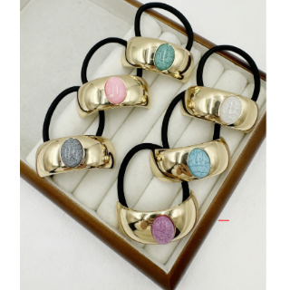 Xuxinha Metal Côncava com detalhe oval esmaltado (12 peças. 2 peças de cada cor)