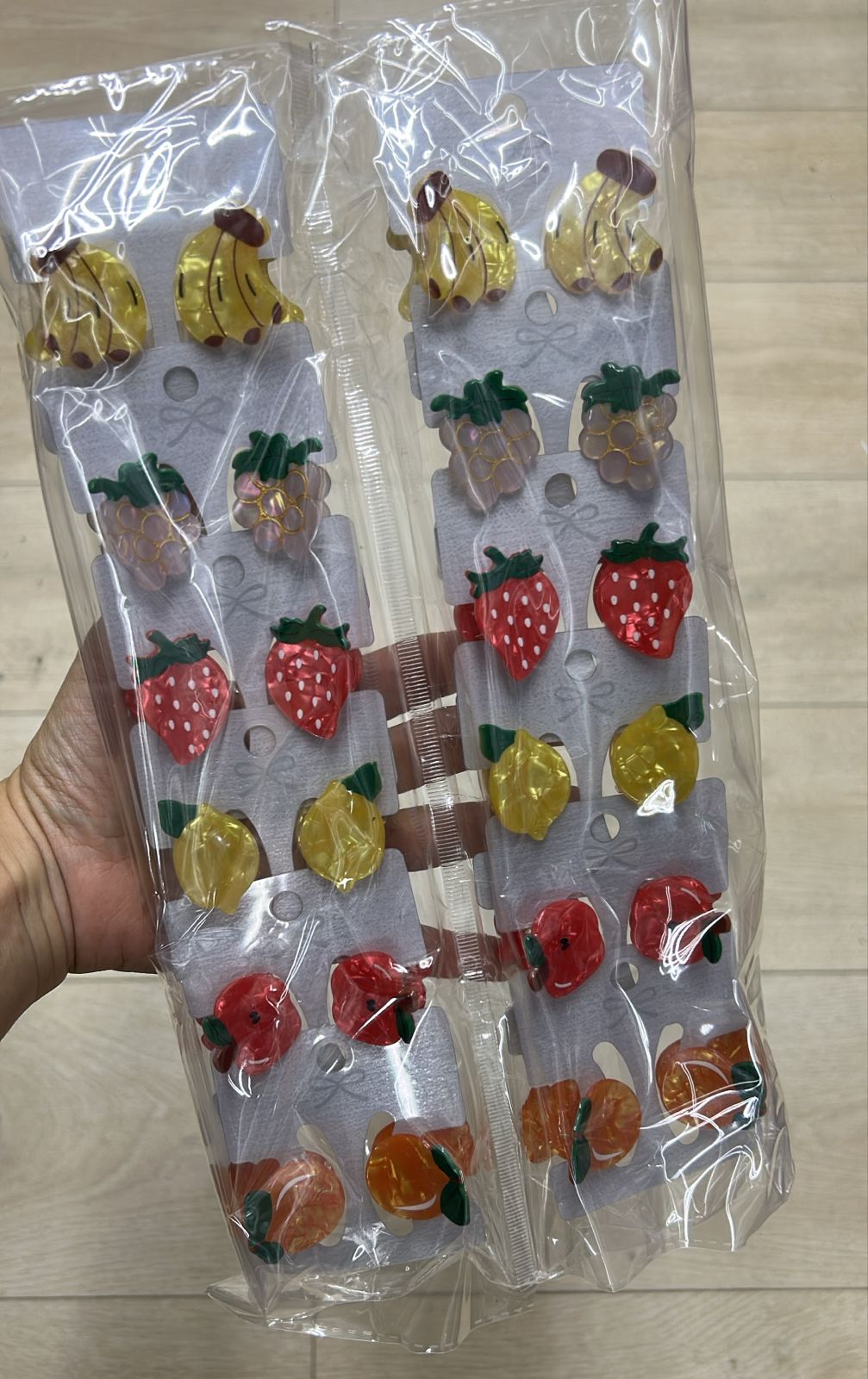 Pregadeira acetato p frutas (12 cartelas com 2 peças cada)