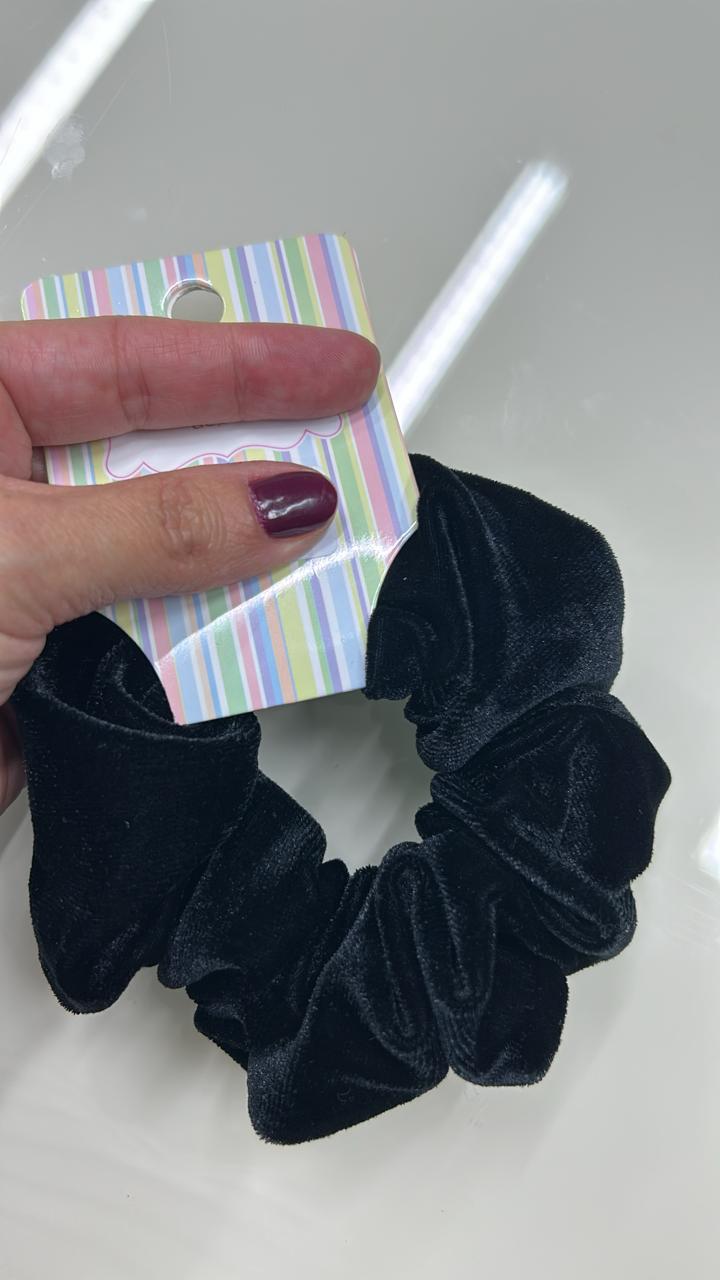 Scrunchie Veludo Preto (12 peças)