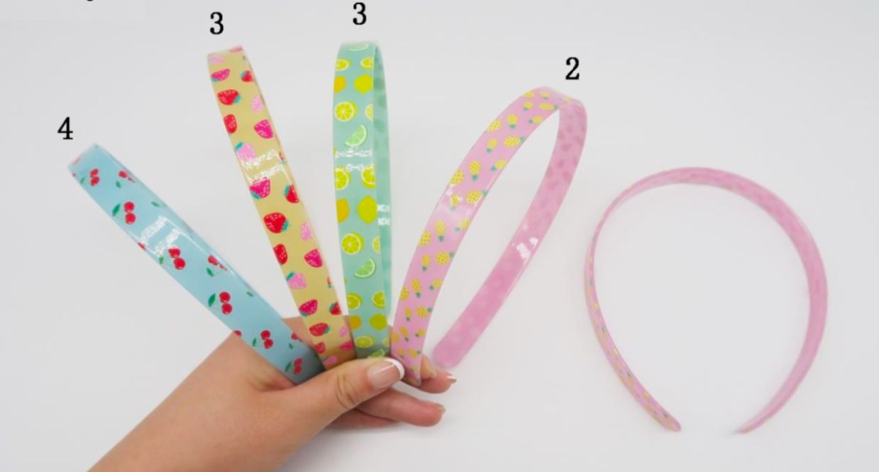 Tiara Infantil Acrílico Frutinhas (12 peças. 4 cereja, 3 morango, 3 limão, 2 abacaxi)