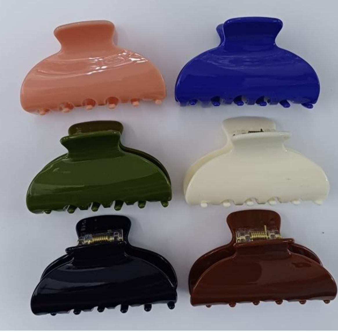 Piranha Poliéster M (plástico) lisa (12 peças cores variadas)