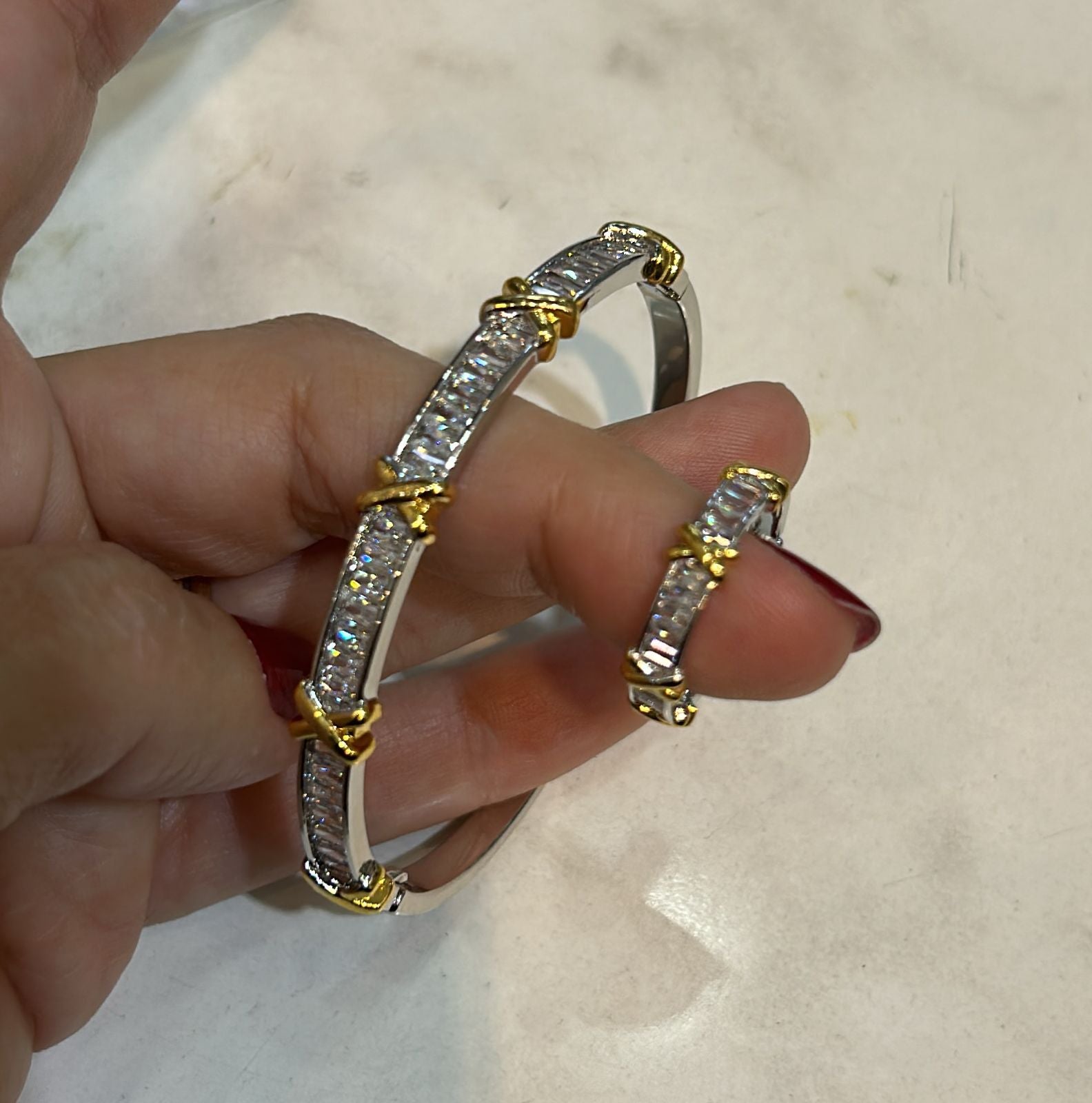Bracelete e anel regulável dois banhos em X (6 conjuntos)