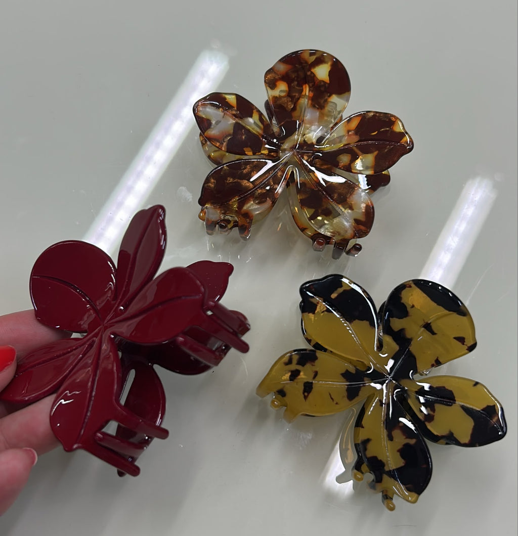 Pregadeira g acetato flor vazada pétalas (12 peças)