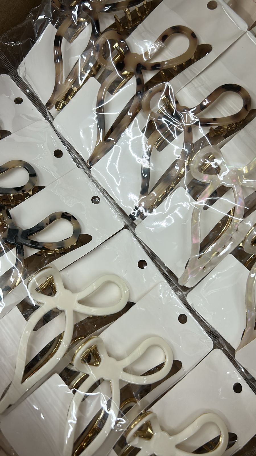 Pregadeira g metal e acetato laço lateral (12 peças 3 de cada cor)