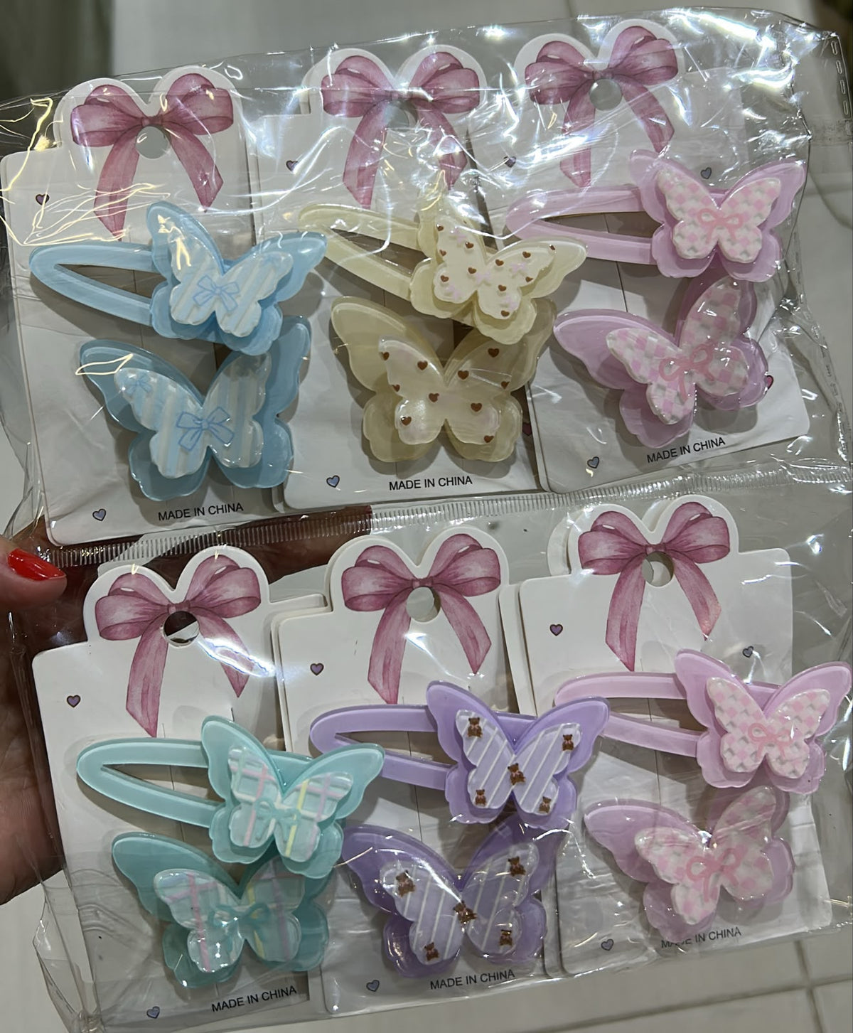 Hair clip base metal com acrílico borboleta (12 cartelas com 2 peças cada)