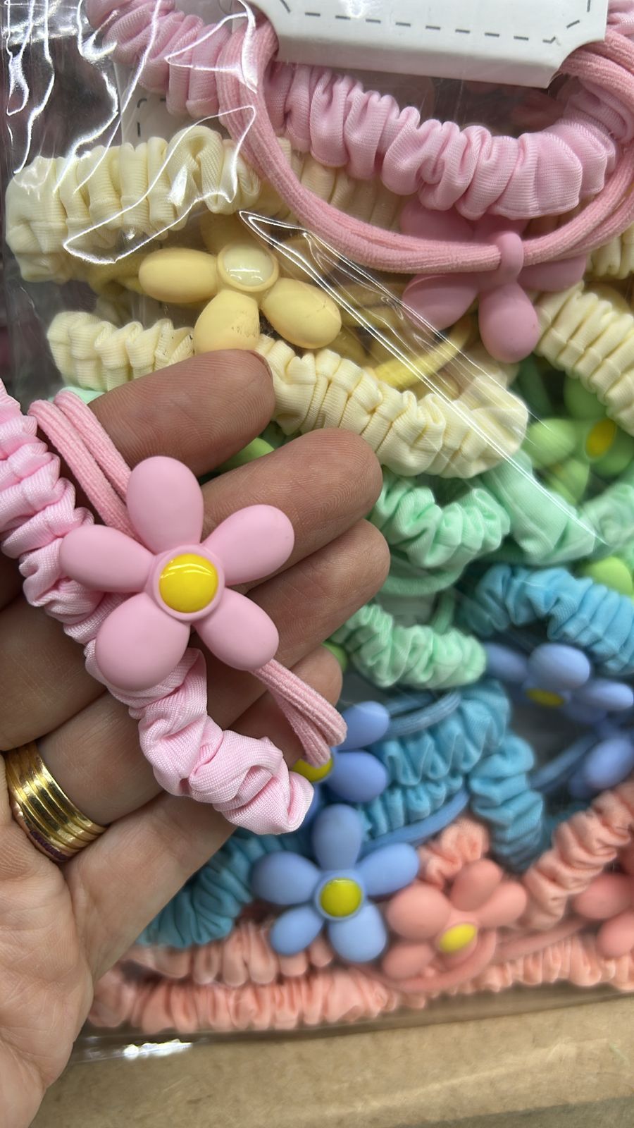 Scrunchie slim e xuxinha flor (20 cartelas com 2 peças cada)