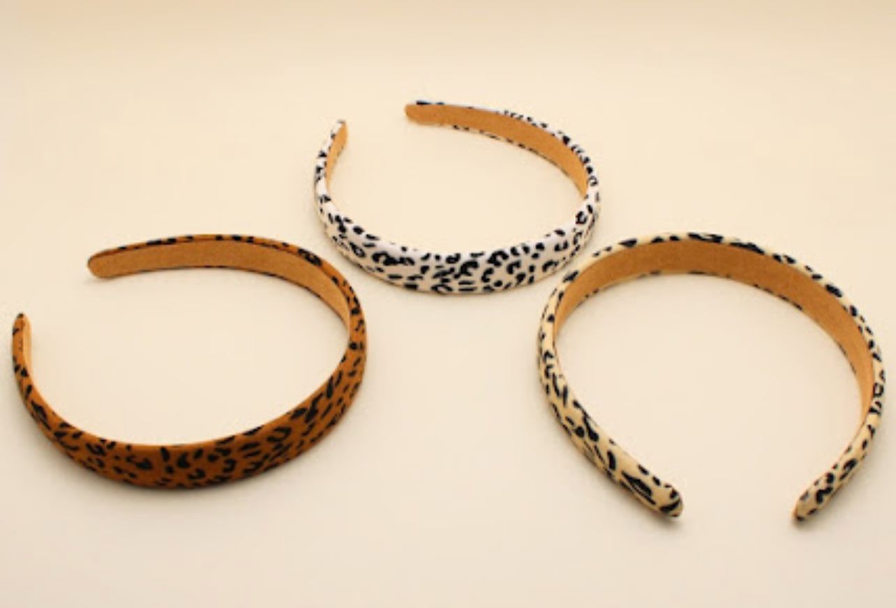 Tiara confort animal print (12 peças 4 de cada cor)