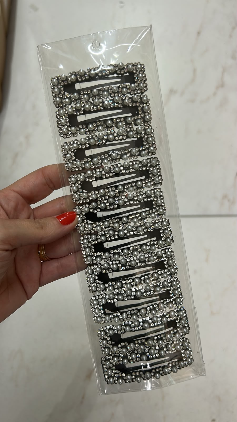 Tic tac retangular com microperolas e strass (5 pares, 10 peças total)