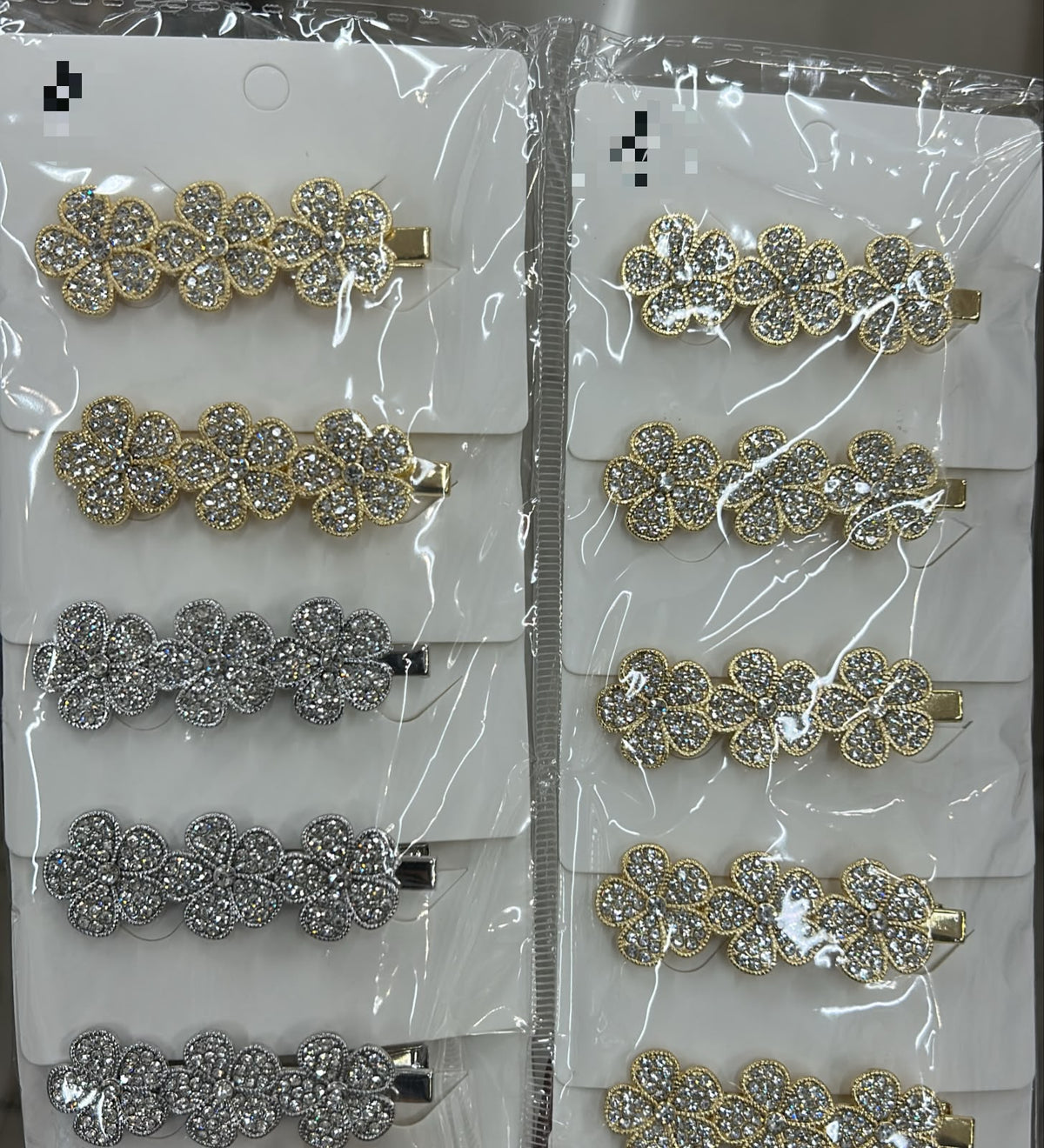 Hair clip metal flor cravejada (12 peças 8 douradas e 4 pratas)