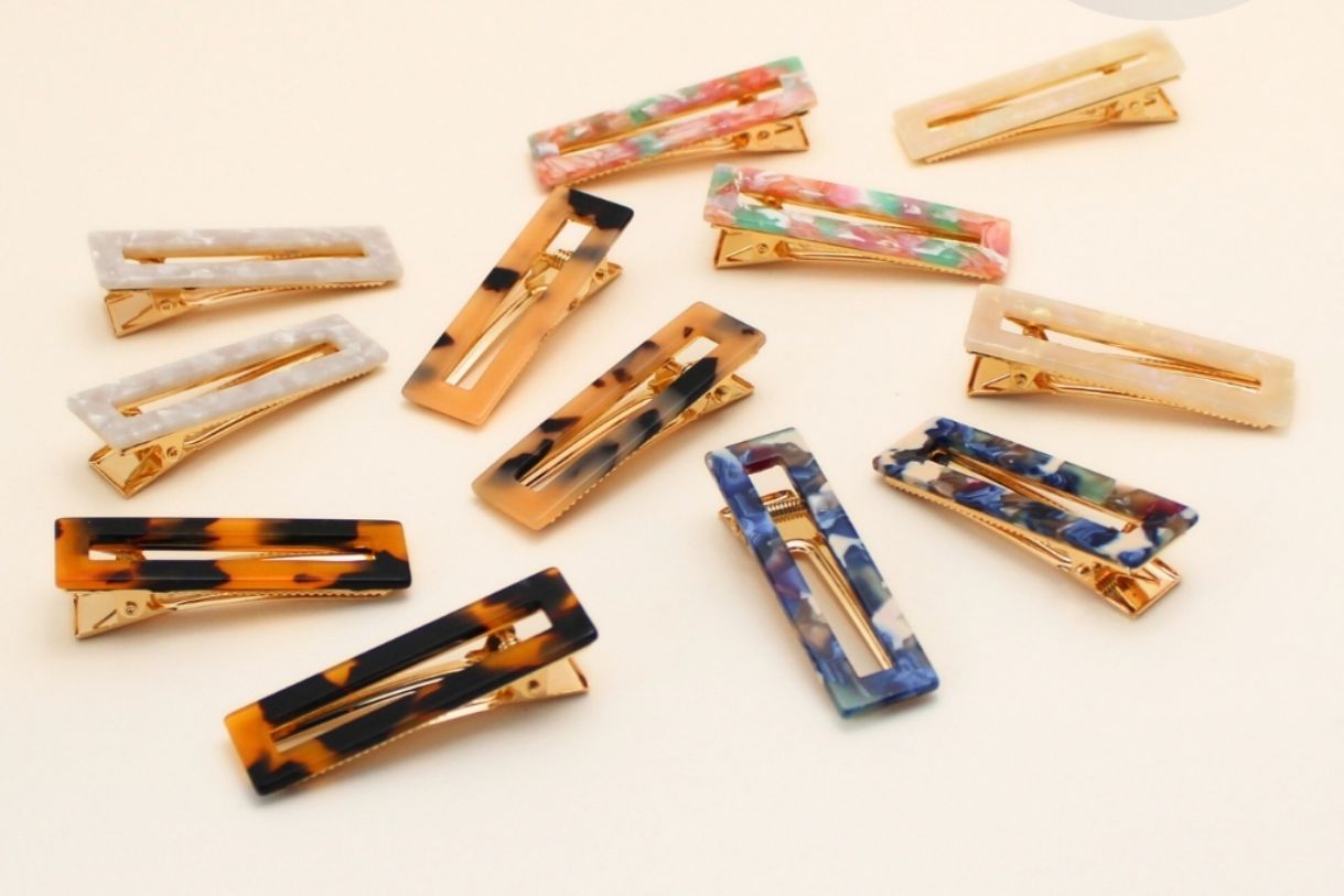 Hair clip base metal com acetato mesclado retangular (12 cartelas com 2 peças cada)