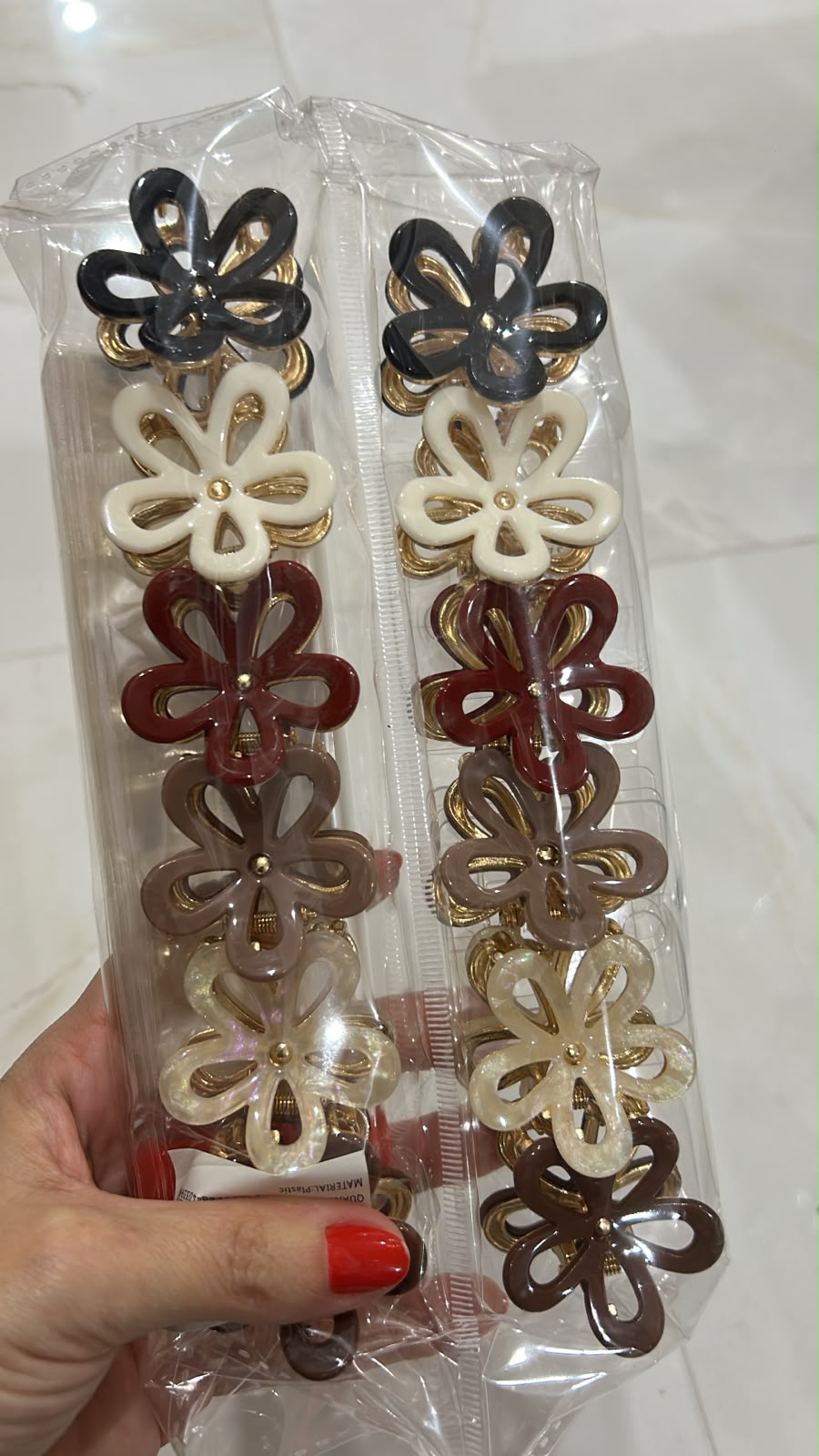 Pregadeira p metal com acetato flor vazada (12 peças 2 de cada cor)