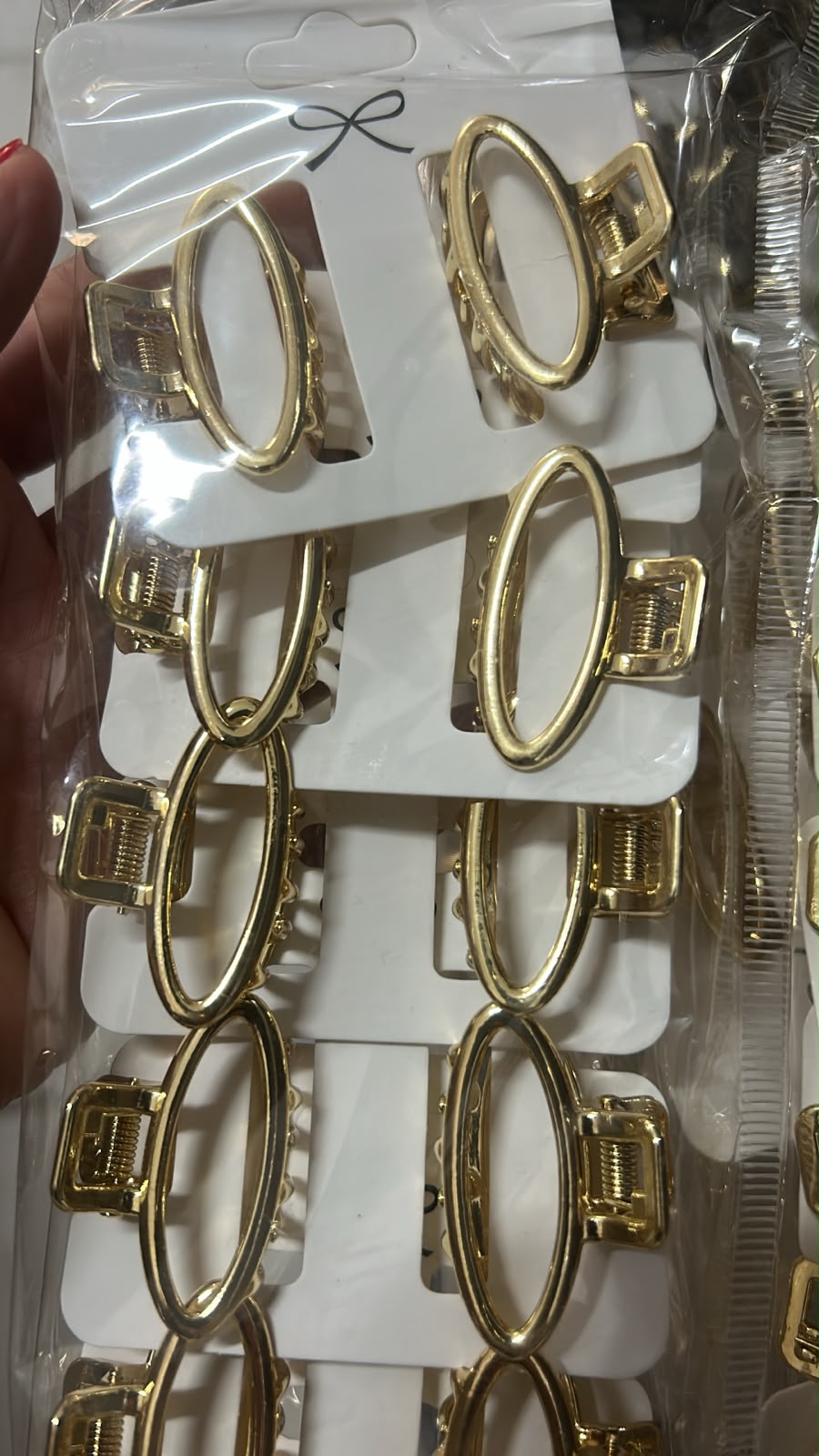 Pregadeira p metal oval (12 cartelas com 2 peças cada)