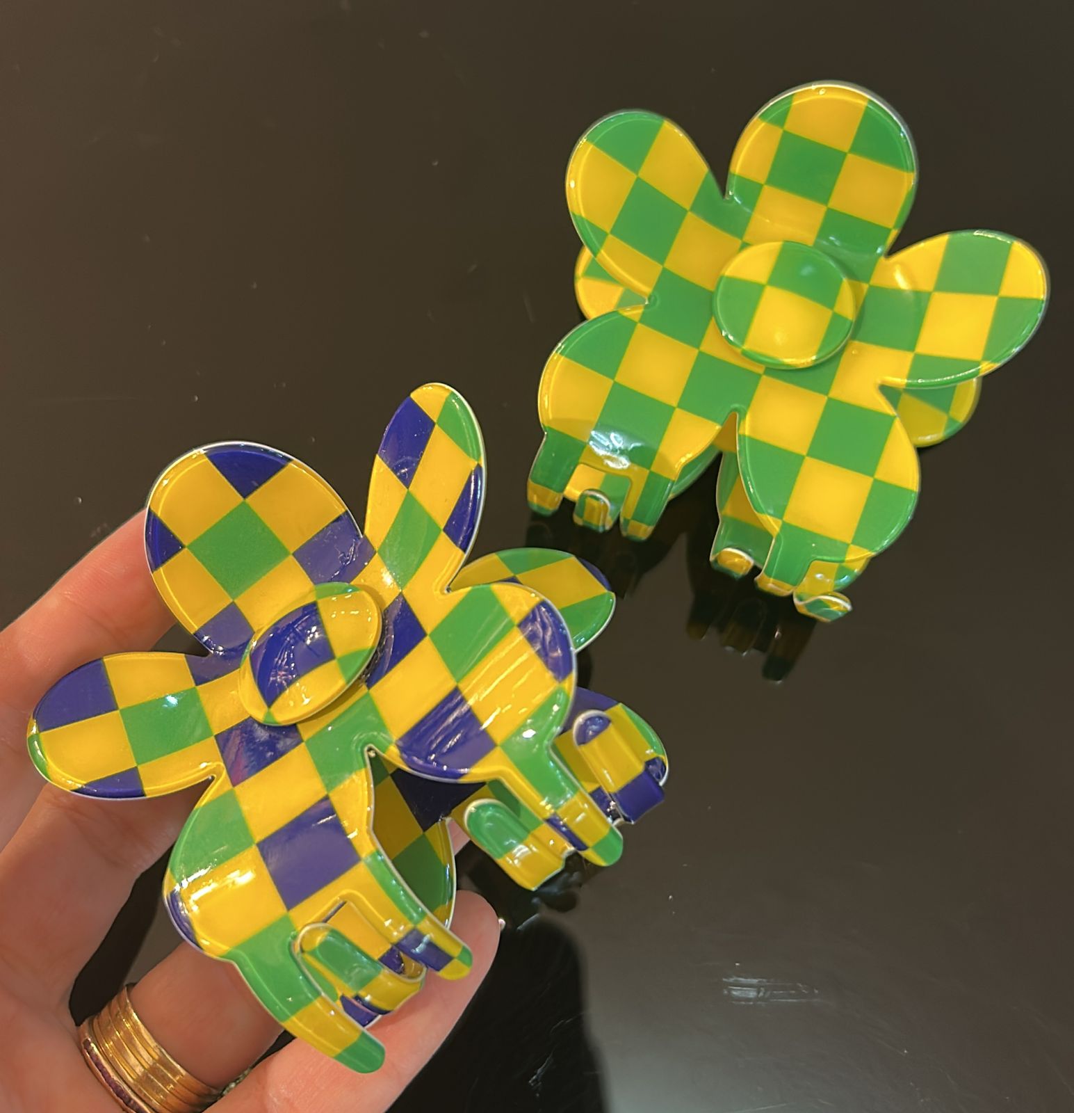 Pregadeira g acetato flor grid copa do mundo (12 peças 6 de cada cor)