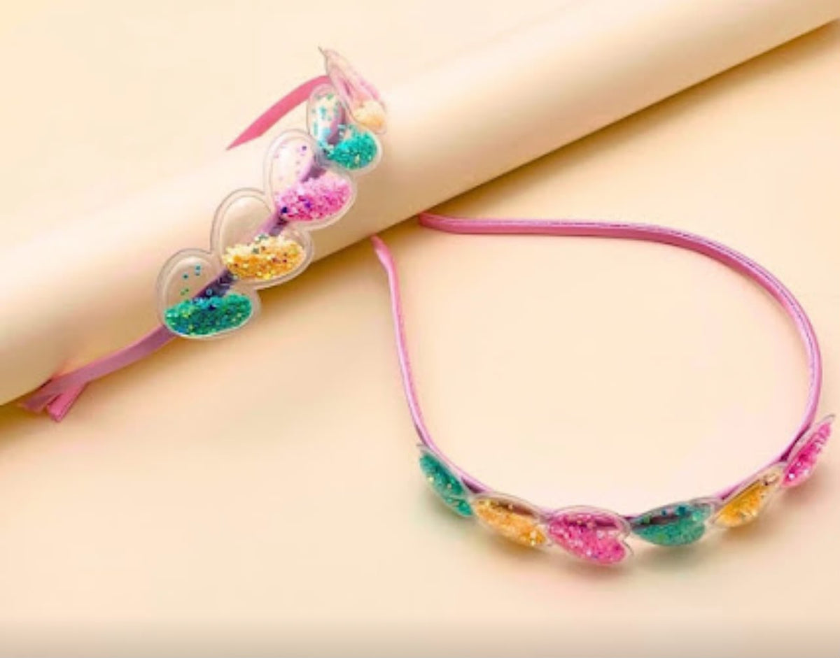 Tiara infantil com aplique acqua coração (12 peças cores variadas)