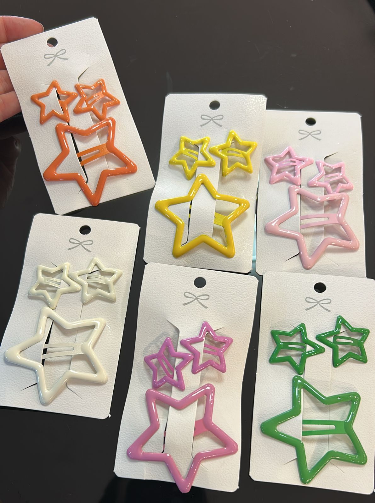 Tic tac infantil estrelinhas tamanho normal e estrela maior (12 cartelas com 3 peças cada 2 de cada cor)