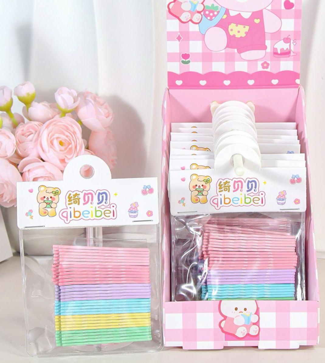 Grampos coloridos caixa expositora (12 kits com 30 peças cada)