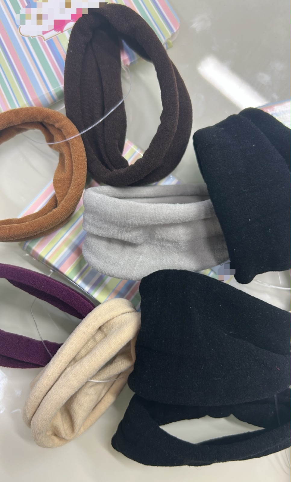 Xuxinha “Não marca o cabelo” cores invernais (12 cartelas com 2 peças cada)