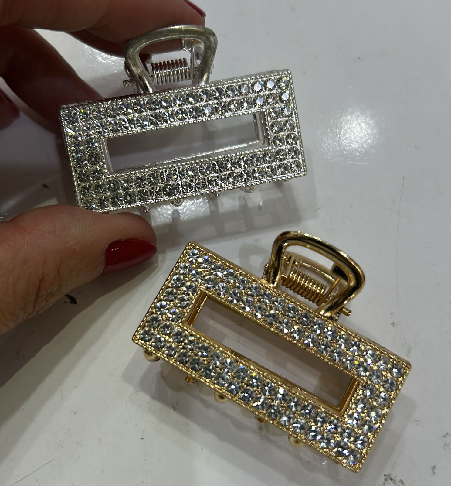 Pregadeira p metal cravejada retangular (12 peças 10 pratas e 2 douradas)