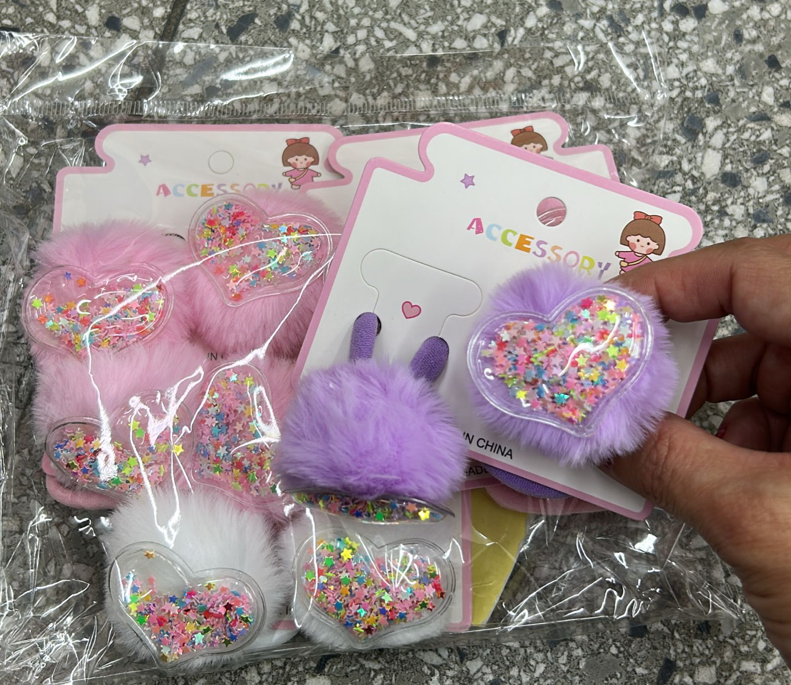 Xuxinha infantil pompom com aplique acqua coração (6 cartelas com 2 peças cada, total 12 pecas)