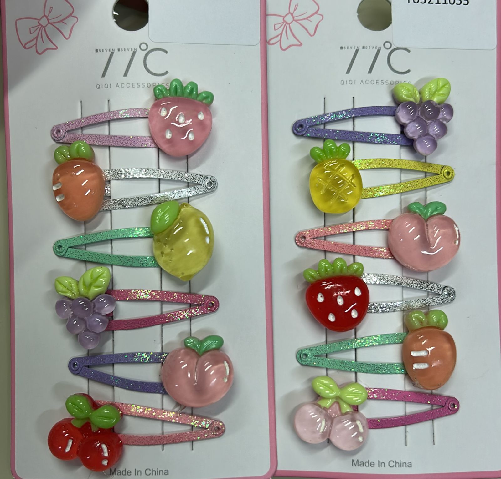 Tic tac infantil pequeno com gliter e aplique de frutinhas (12 cartelas com 6 peças cada)