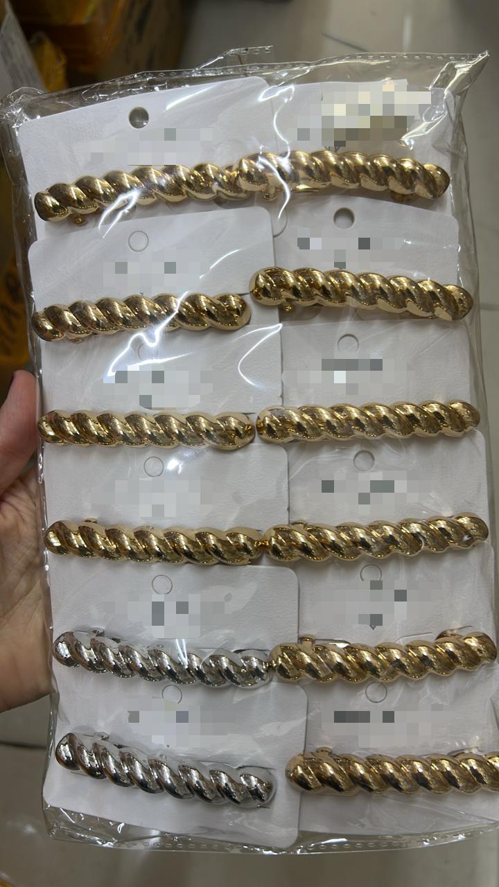 Presilha francesa metal torcido (12 peças 10 douradas e 2 prata)