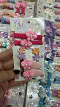Cartela infantil com xuxinha, mini pregadeira e hair clip poliéster emborrachado tema borboleta (12 cartelas com 8 peças cada)