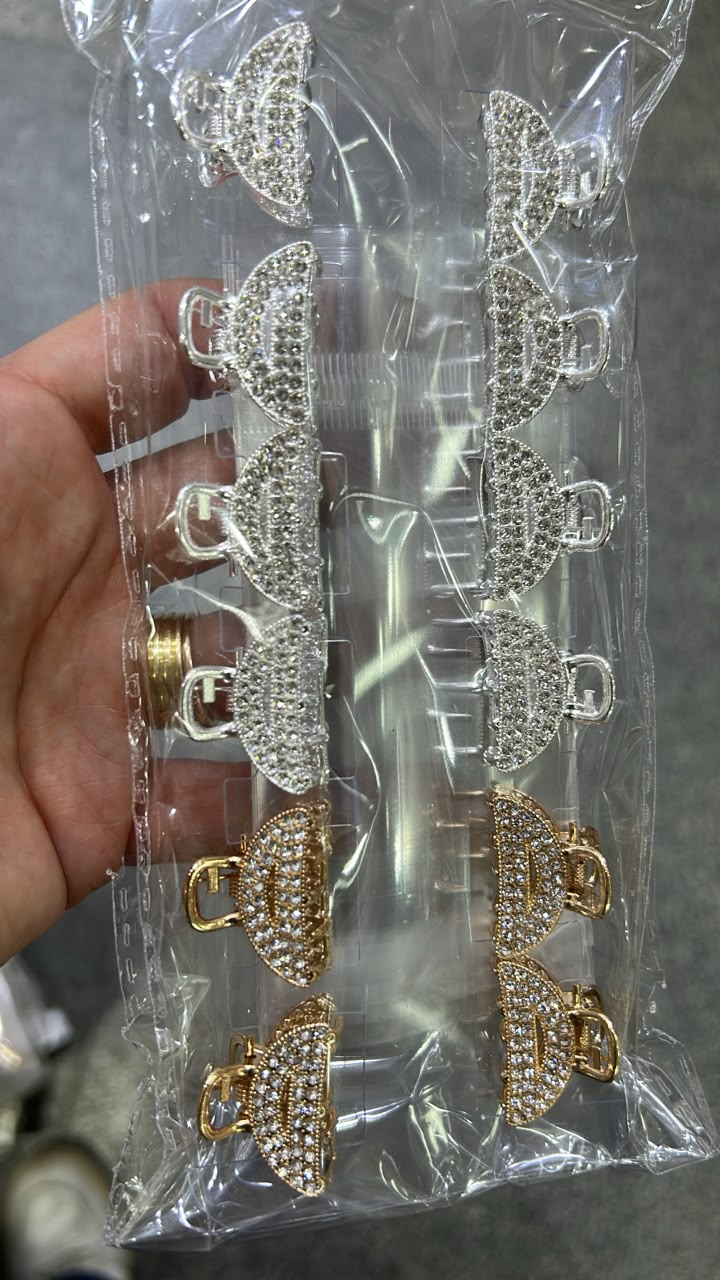 Pregadeira pp metal meia lua cravejado (12 peças 8 pratas e 4 douradas)