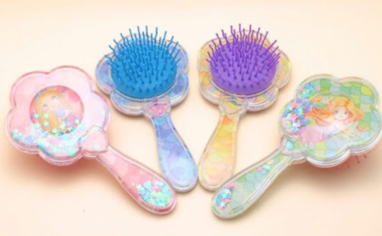 Escova de cabelo infantil com paetê sereia (12 peças)