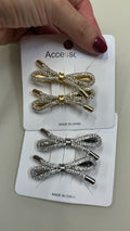 Hair clip metal lacinho cravejado (12 cartelas com 2 peças cada 9 douradas e 3 prata)