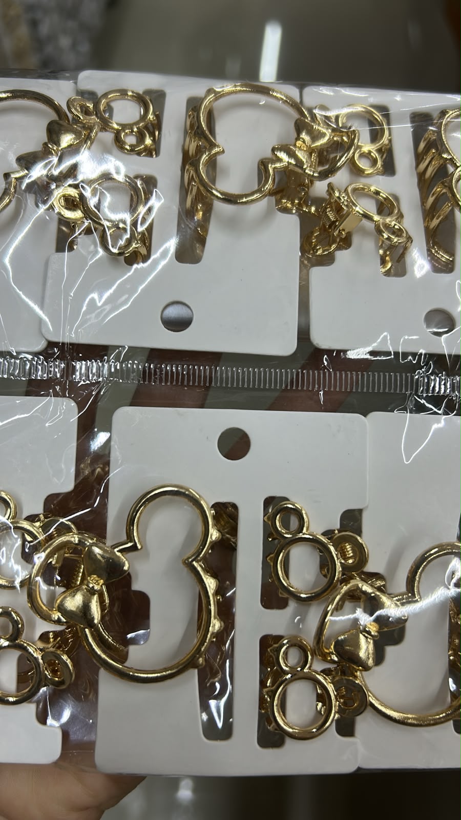 Pregadeira p e pp metal minnie (12 cartelas com 3 peças cada)