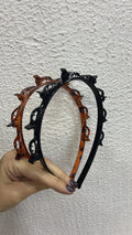 Tiara poliéster com mini pregadeiras (12 peças 6 pretas e 6 marrons)