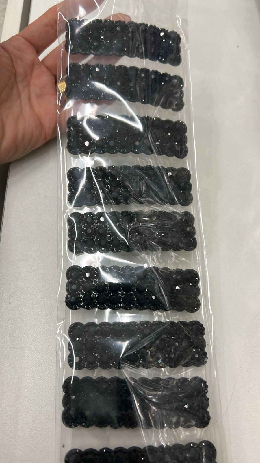 Tic tac adulto pedraria preta fechado (10 peças)