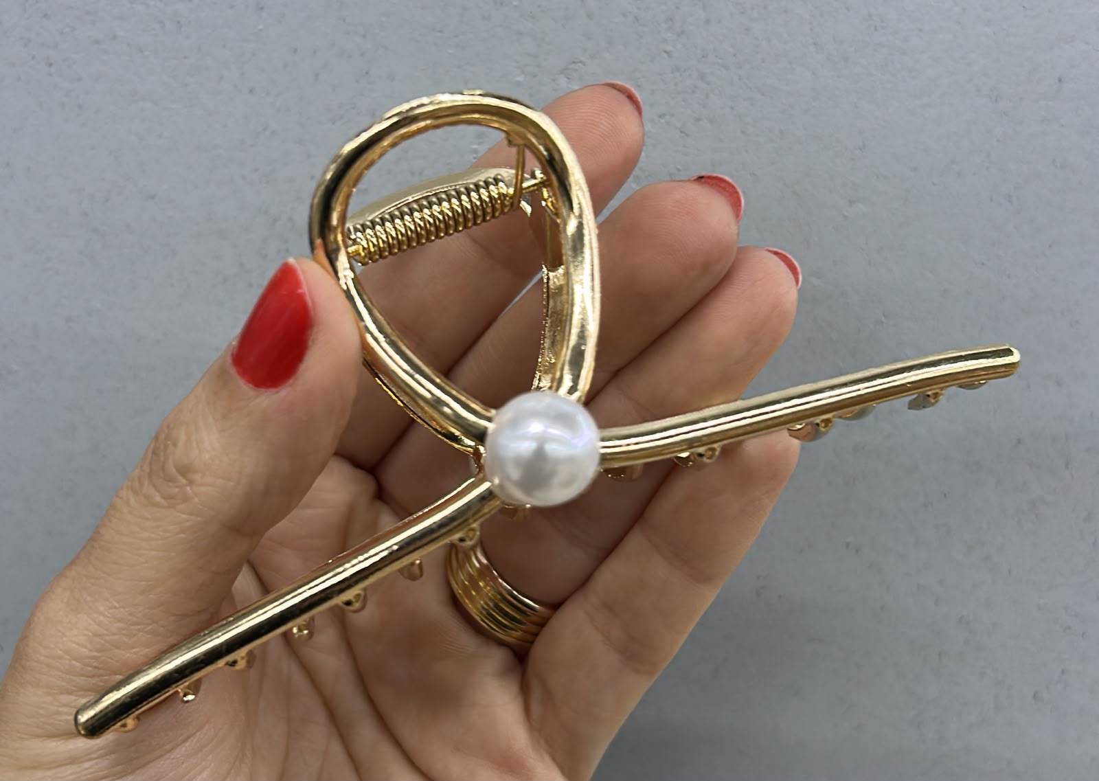 Pregadeira g metal em l com pérola central (12 peças)